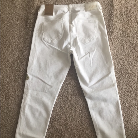 ZARA WHITE JEANS WITH FLOWERS - Picture 7 of 7